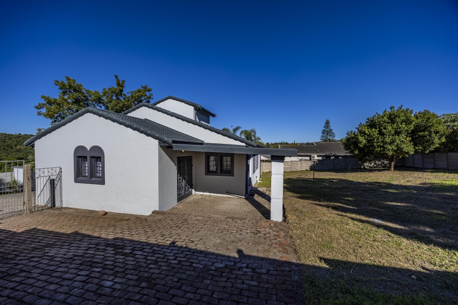 To Let 3 Bedroom Property for Rent in Beacon Bay Eastern Cape